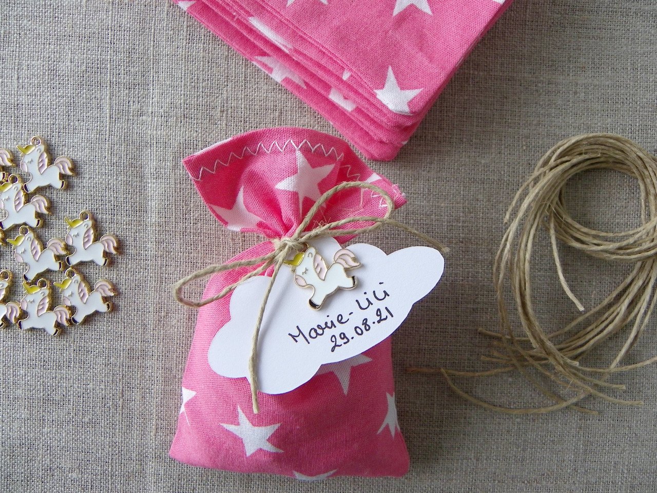 pochon sac dragée fleurs rose taupe blanc tissu surcyclé - Lilizigzag
